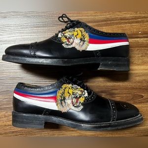 Gucci Tiger Brogue Dress Shoes Size 9.5